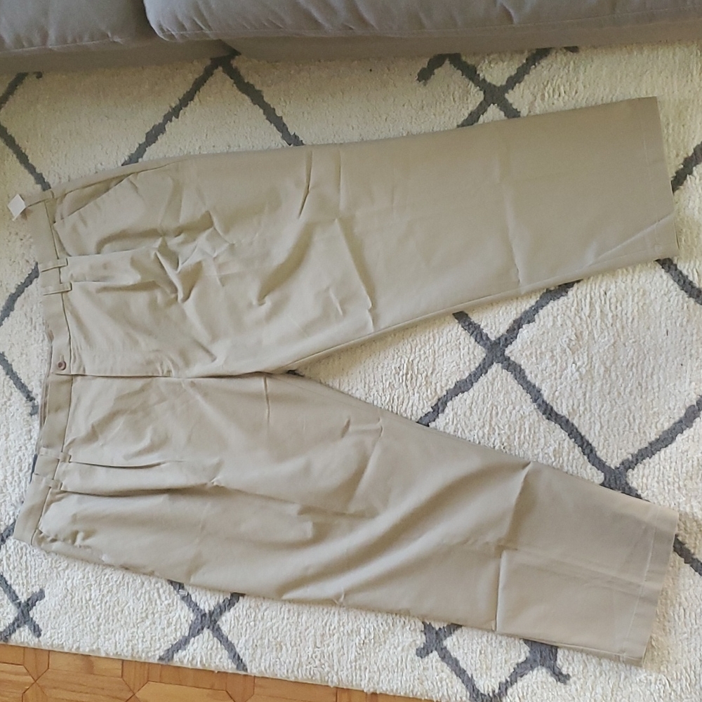 NWT - Men's IZOD Big & Tall Khaki Pants